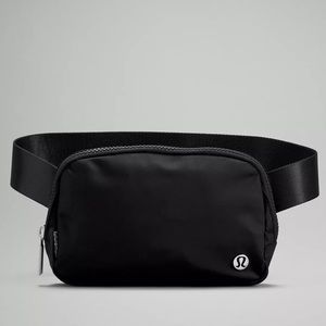 Lululemon Everywhere Belt Bag - Black